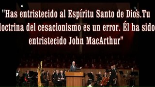 John MacArthur es reprendido en pleno culto por un profeta
