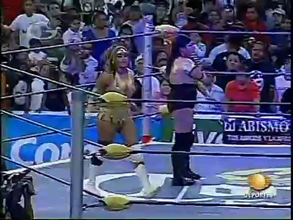 AAA-SinLimite 2009-04-10 Ciudad 01 Cynthia Moreno & La Diabolica vs. Fabi Apache & Mari Apache