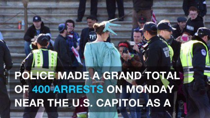 Police arrest 400 Democracy Spring protestors outside U.S. Capitol