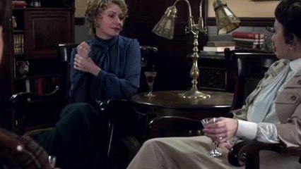 Pretty little liars 6x06 Emily and Sara kiss