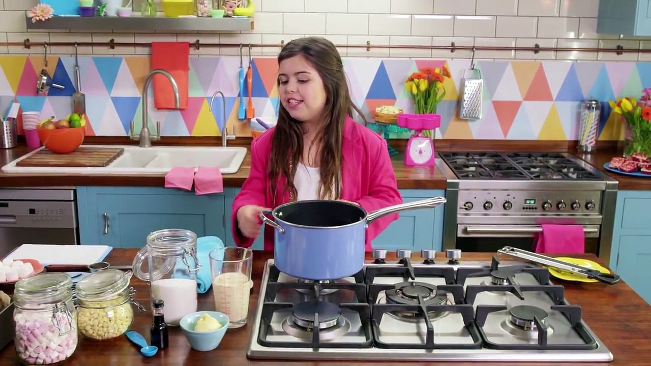 Sophia Grace | Pop Star Treats: Bruno Mars Uptown Fudge (Easy Fudge Recipe) | Maker Studios SPARK