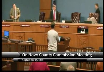 Chantons une prière avant le conseil municipal ! Vive les Etats Unis