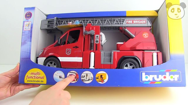 BRUDER Spielwaren Feuerwehr mit Leiter, Wasserpumpe, Licht & Sound - Spielzeug ausgepackt