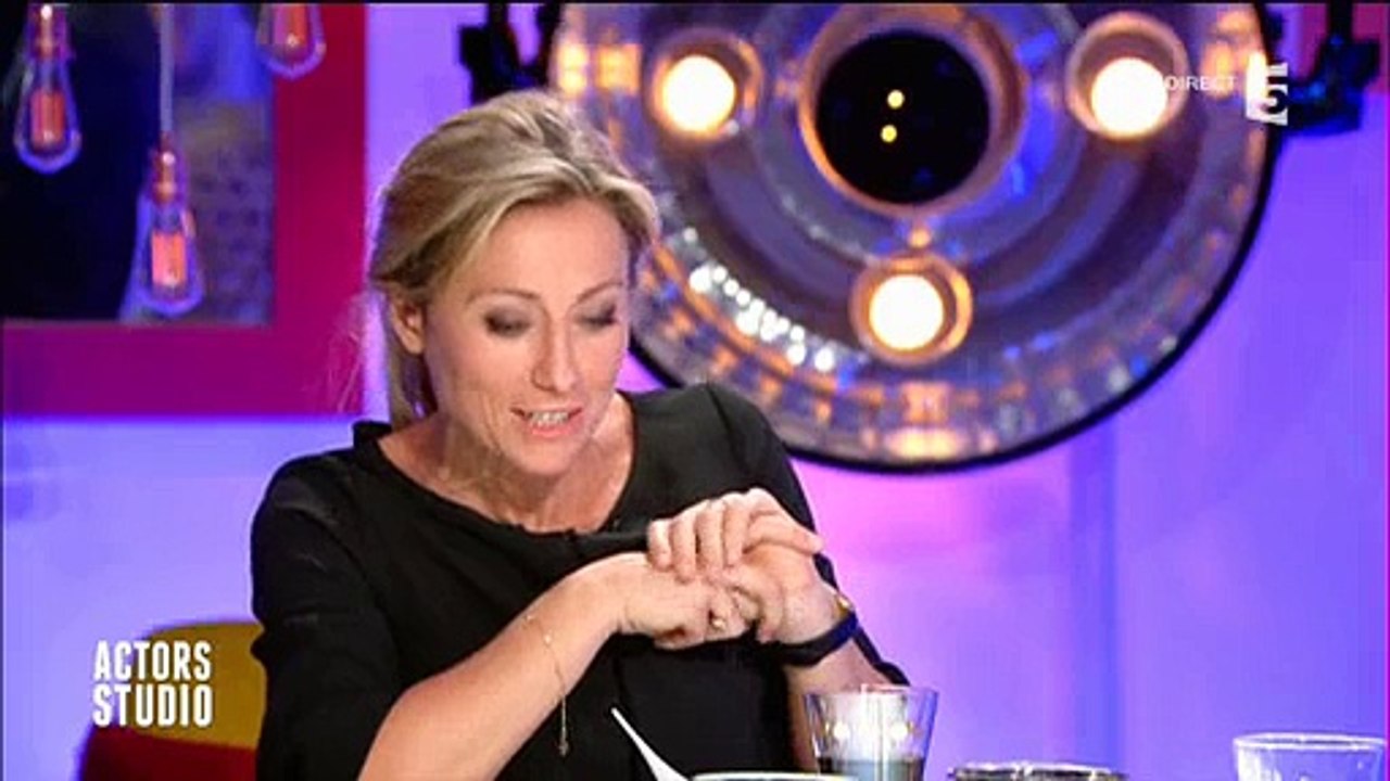 Kevin Spacey offre un festival d'imitations dans "C à vous" - Regardez