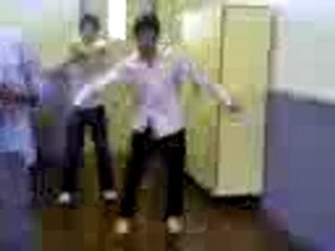 Dance tecktonik pdt un cours