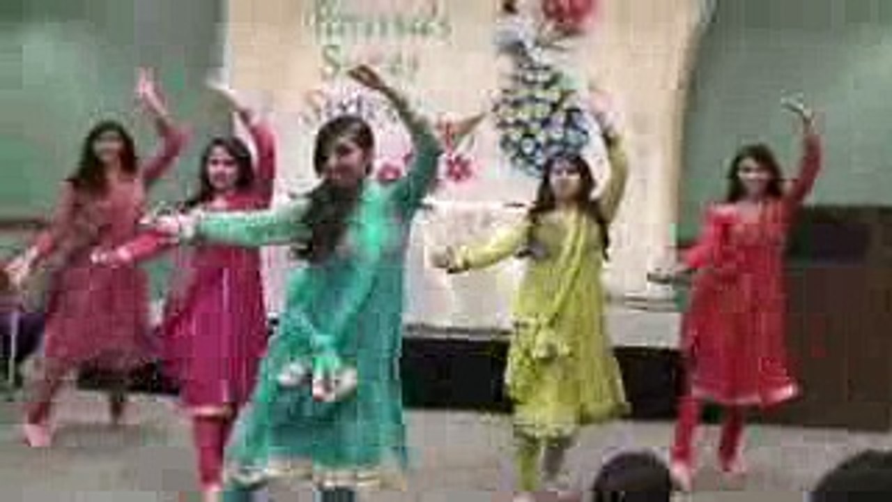 Chamak_Challo_and_Marjaani_Dance_Medley_at_Parissa_s_Sweet_Sixteen