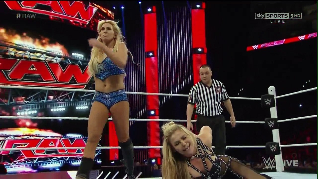 charlotte & natalya nice match