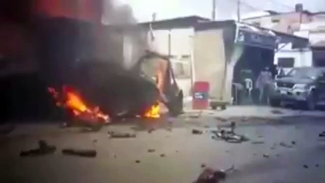 Voiture piégée au Liban : les premières images