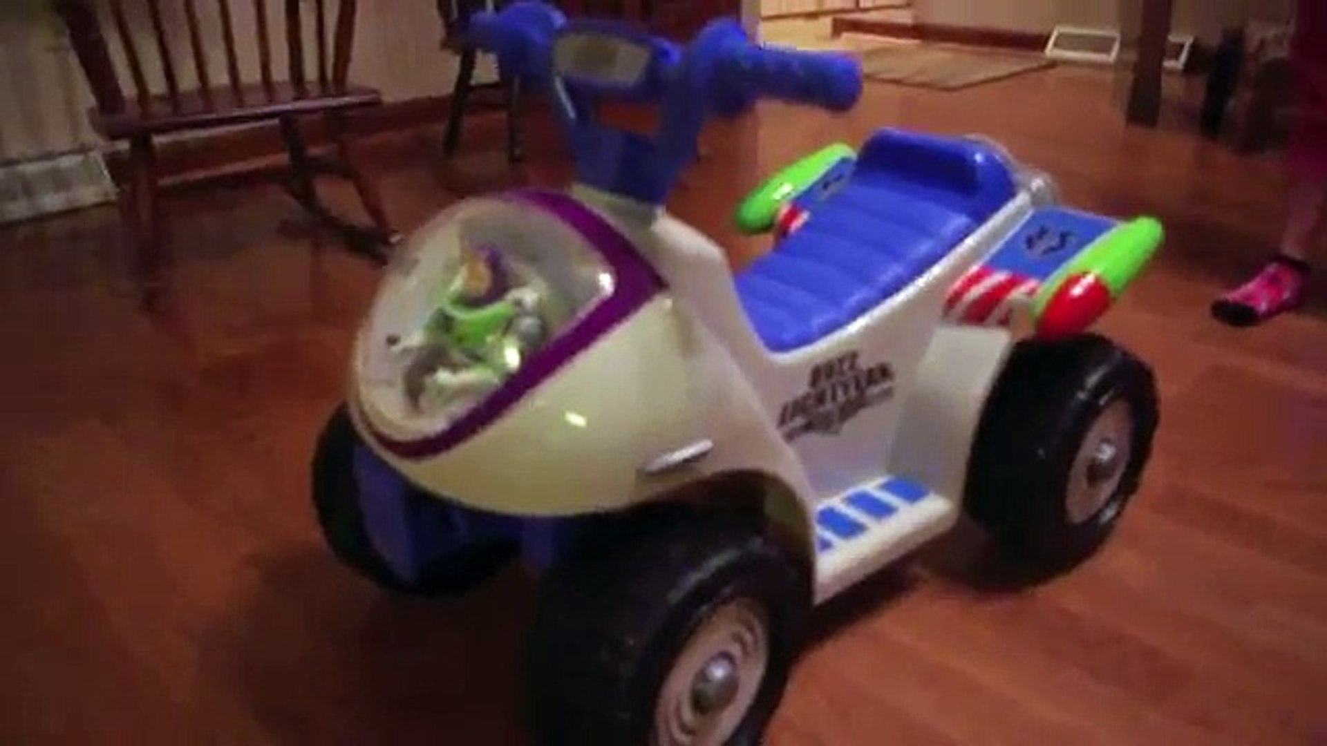 buzz lightyear 6v ride on car