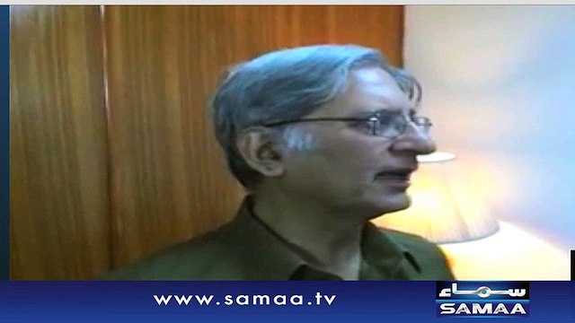 Nawaz Sharif Zardari Ke Paon Pakarney Gaye Hain - Aitzaz Ahsan