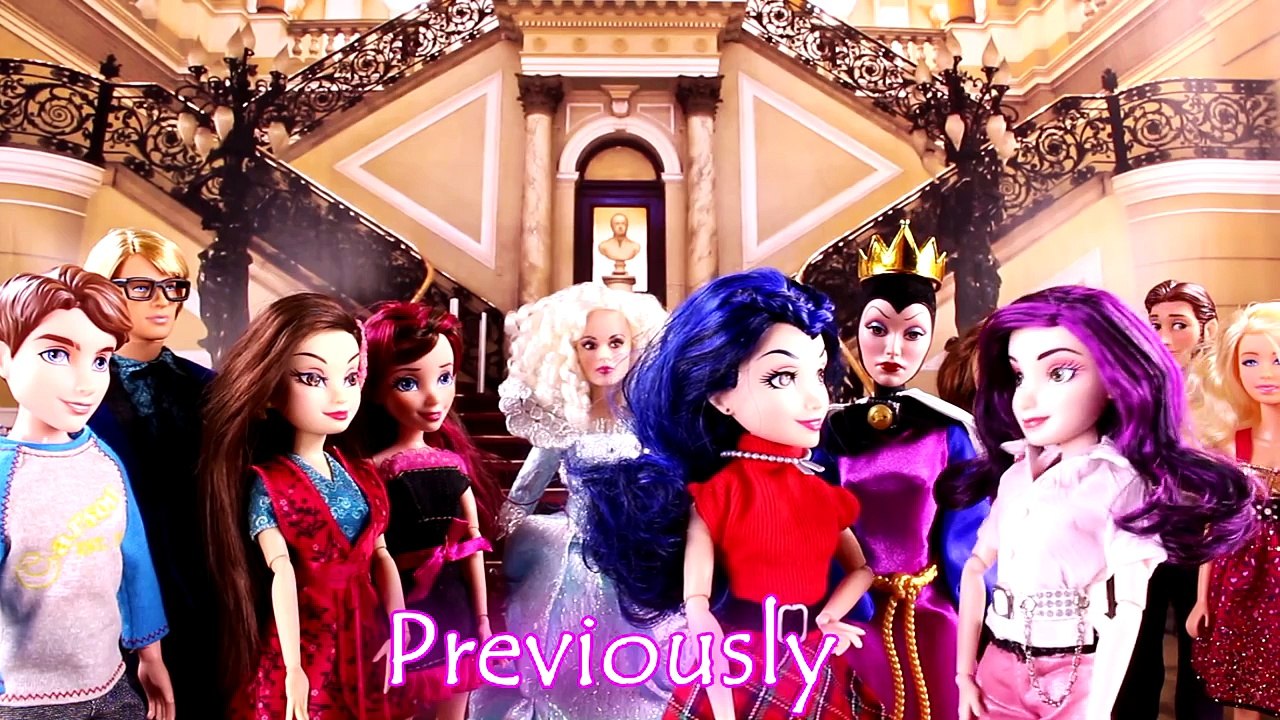 Descendants Mal VS Evie! With Wicked World Ben, Frozen Elsa, Hans, Maleficent & Evil Queen PART 2