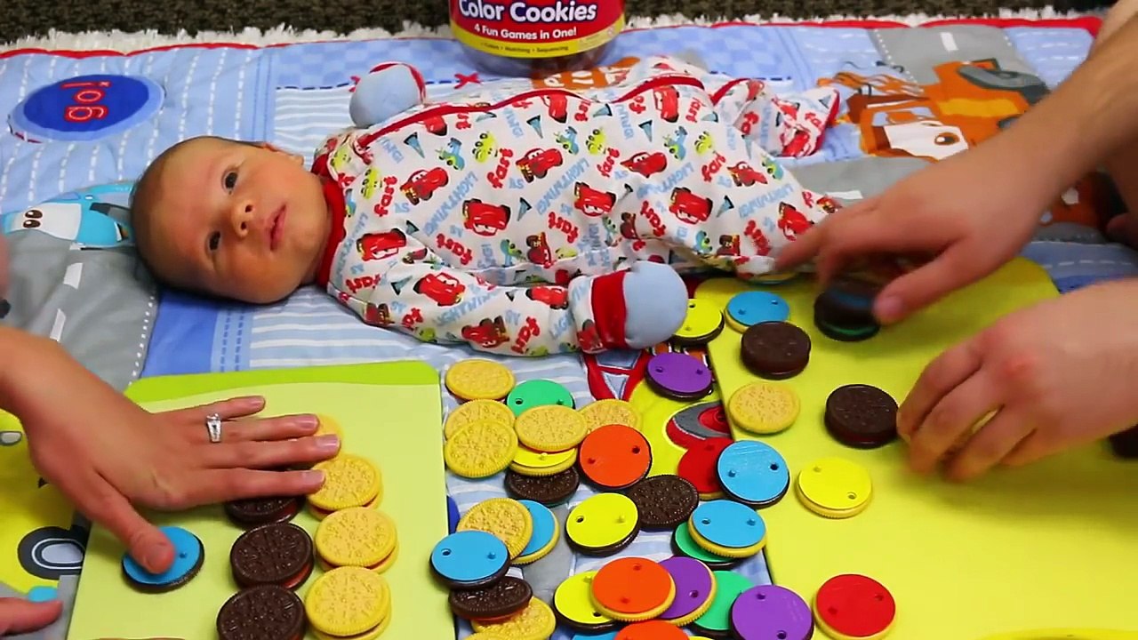 Color Cookies Baby Game Fun Kids Challenge Matching & Learning Colors Family Fun Night DisneyCarToys