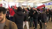Les supporters parisiens envahissent Manchester