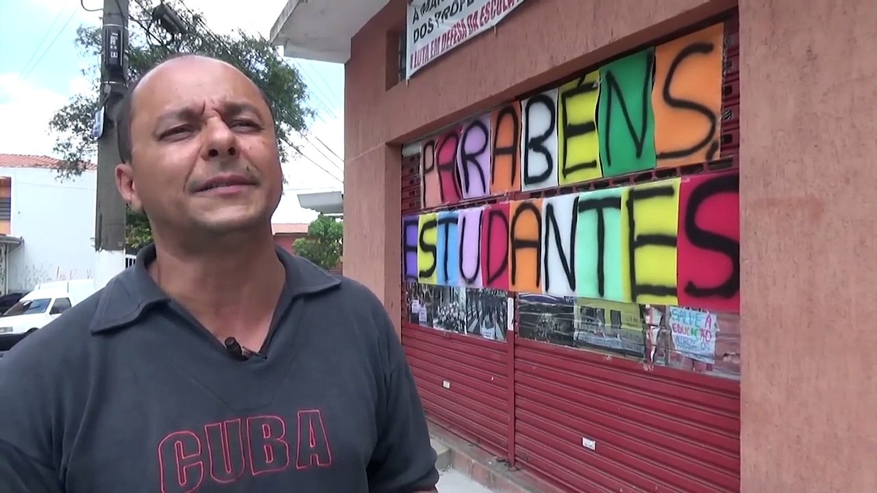 ACABOU A PAZ, Isto aqui vai virar o Chile! Escolas Ocupadas em SP - de Carlos Pronzato