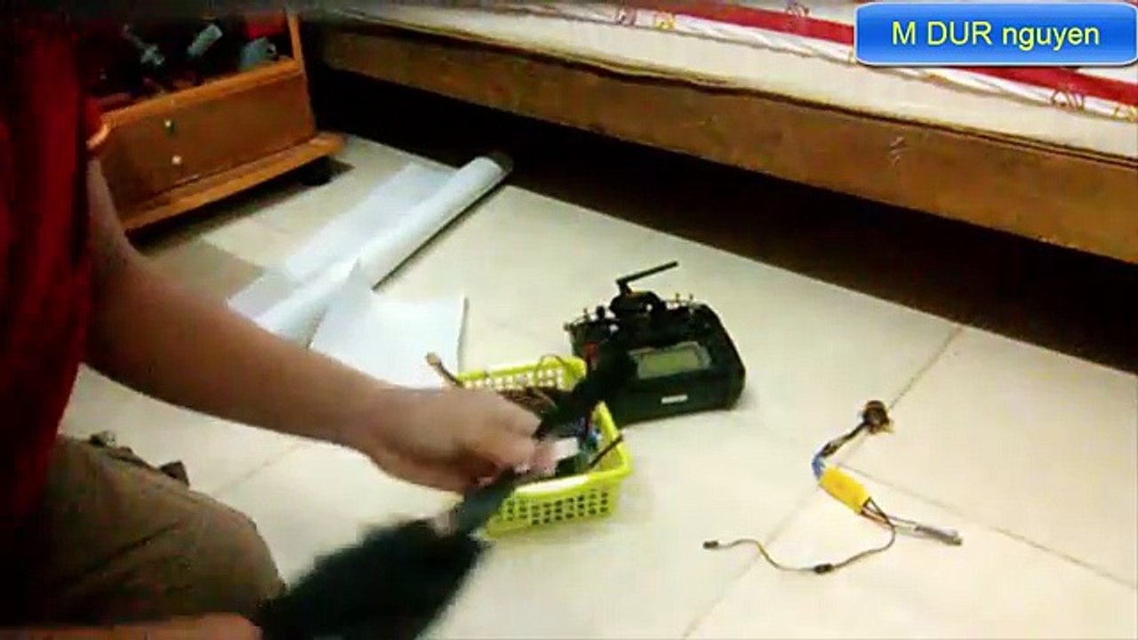 Hướng dẫn làm máy bay mô hình RC EPP F22 RAPTOR ( phần 1 )