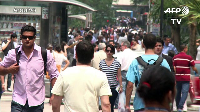 FMI agrava previsão de recessão no Brasil