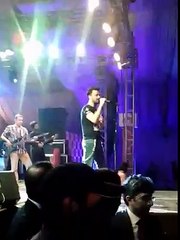 Atif Aslam Live in Alhamra Hall Every ONE in Crowd Sing With Atif Tajdare Haram 4 April 2016
