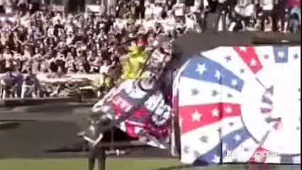 Shocking & Unbelievable Real Videos around the World 2016