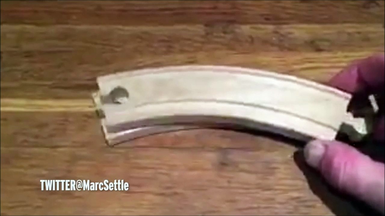 Mind-boggling Trick! Illusion No one can work out what is going on with these train track pieces