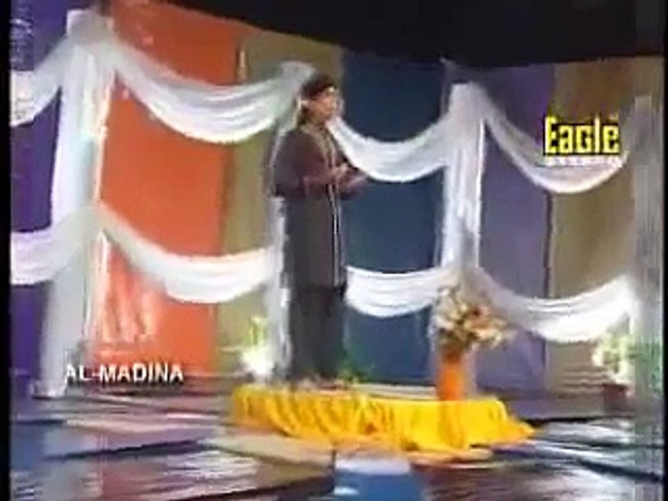 Muhammad Ka Roza Qareeb Aaraha Hai - Farhan Ali Qadri Naat