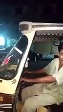 Lata Mangnshkar call This Rickshaw Driver’s that Sing song Going Viral in India and Social Media