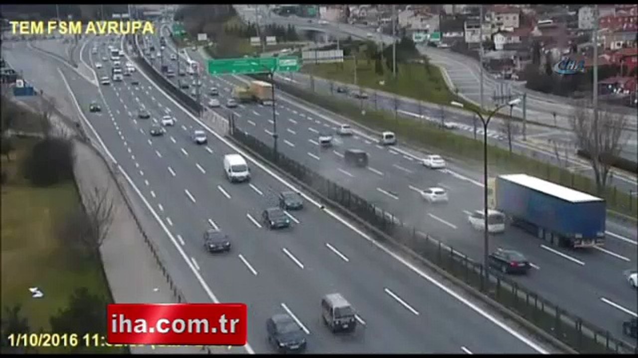 FSM girişindeki akıl almaz kazanın yeni güvenlik kamera görüntüleri ortaya çıktı