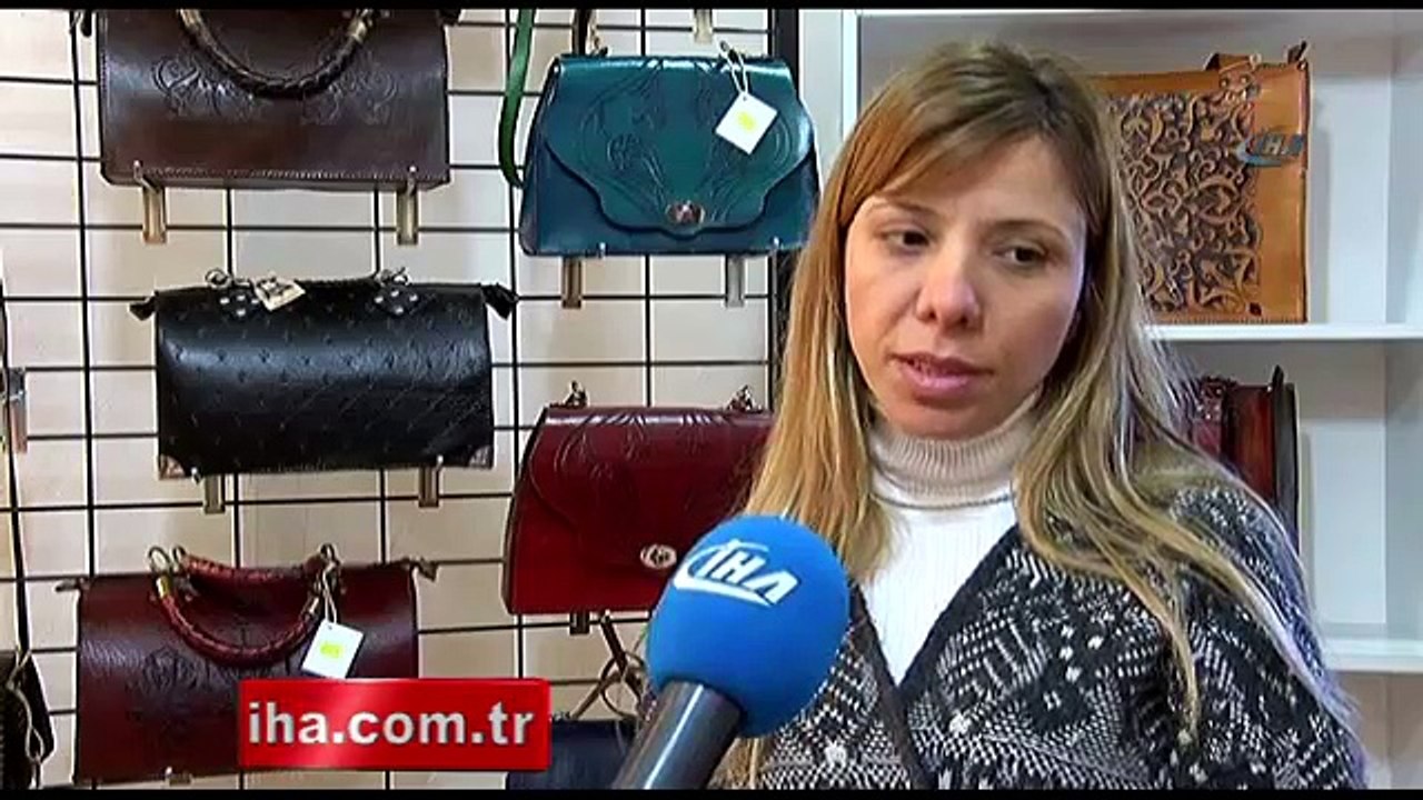 Kültür Ve Turizm Bakanlığı'nın tek bayan deri sanatçısı