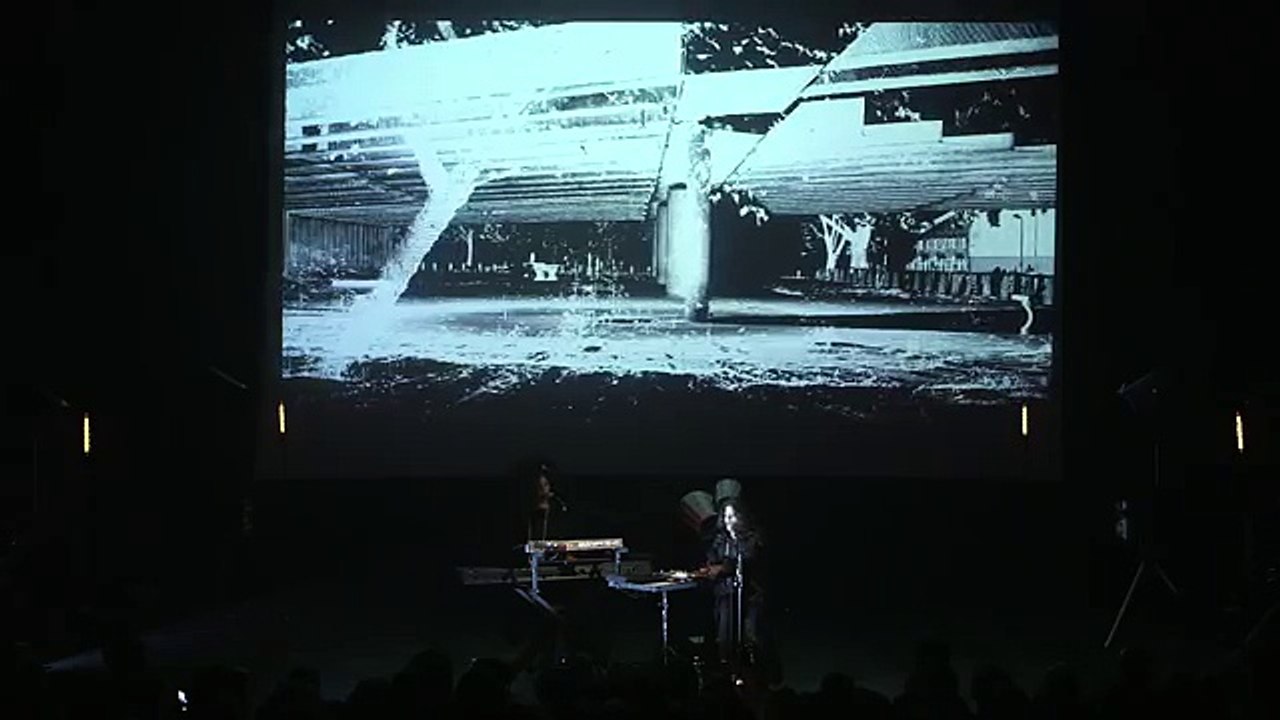 Ibeyi (full concert) - Live @ Trianon 8