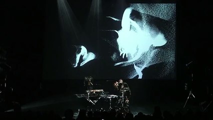 Ibeyi (full concert) - Live @ Trianon 25