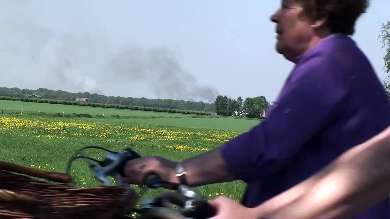 natuurbrand drenthe in smilde 25-04-2011(3de video)