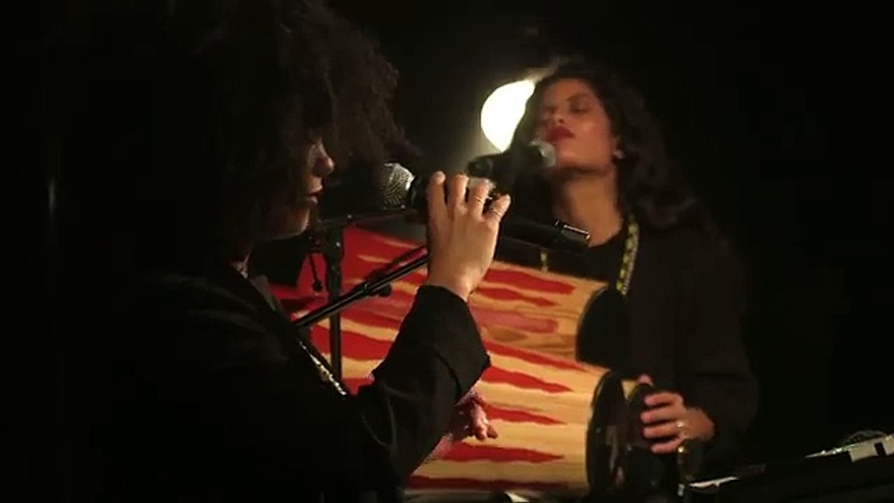 Ibeyi (full concert) - Live @ Trianon 37