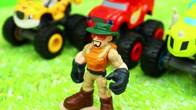 Blaze ATTACKED by Jurassic World Dinosaurs! Nickelodeons Blaze Monster Trucks Dino Adventure Park