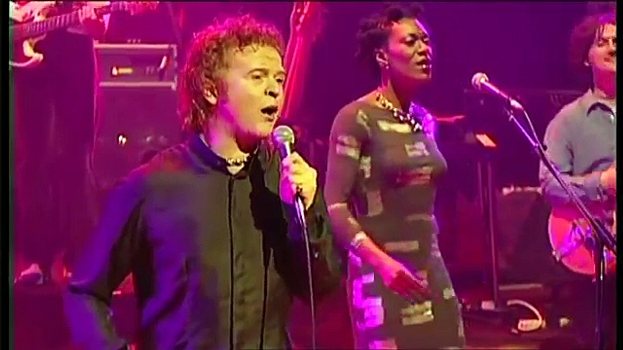IN CONCERT '' SIMPLY RED '' LONDON 1998 13