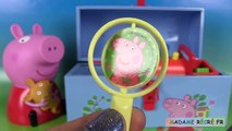 Peppa Pig Surprises Boîte à outils Kinetic Sand Toolbox Chupa Chups Sable Magique et Œufs Surprise