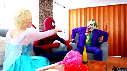 Spiderman With Frozen Elsa & Giant Gummy Candy Chuppa Chups, Pink Spidergirl Sup