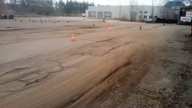 Повышение водительского мастерства от Центра экстремального вождения Карбон. г.Киве