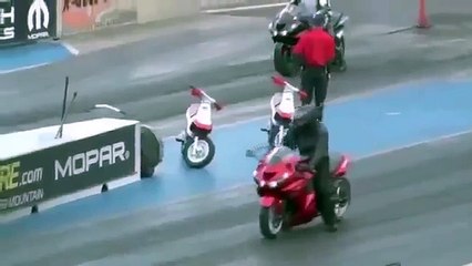 Kawasaki ZX14R vs Suzuki Hayabusa