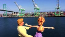 Frozen Barbie Anna and Kristoff Family Cruise Titanic Doll Vacation Parody DisneyCarToys