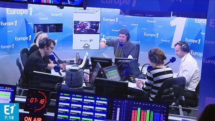 Le PS tente de se relancer avec l'aide de la société civile