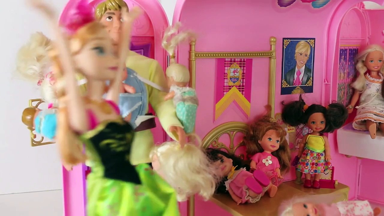 Anna & Kristoff Kids Disney Frozen Parody Princess Anna & Kristoff Barbie Children DisneyCarToys