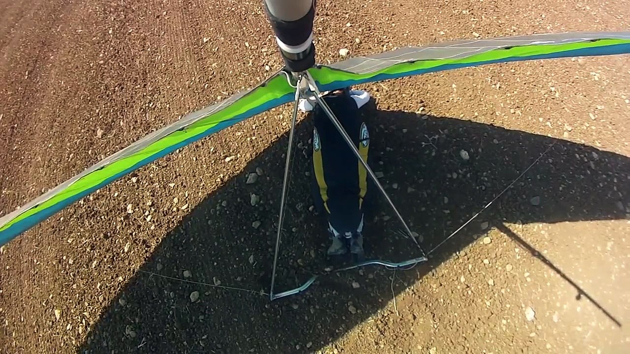 hang gliding crash landing