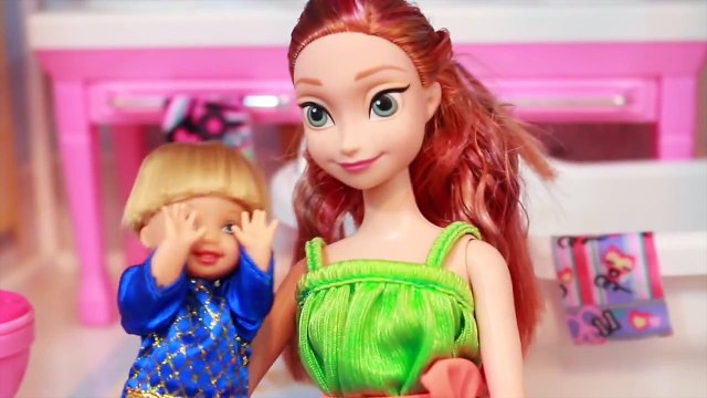 Disney Princess Frozen Anna & Toby Potty Training Kelly Disney Princess Barbie Parody Potty Toys
