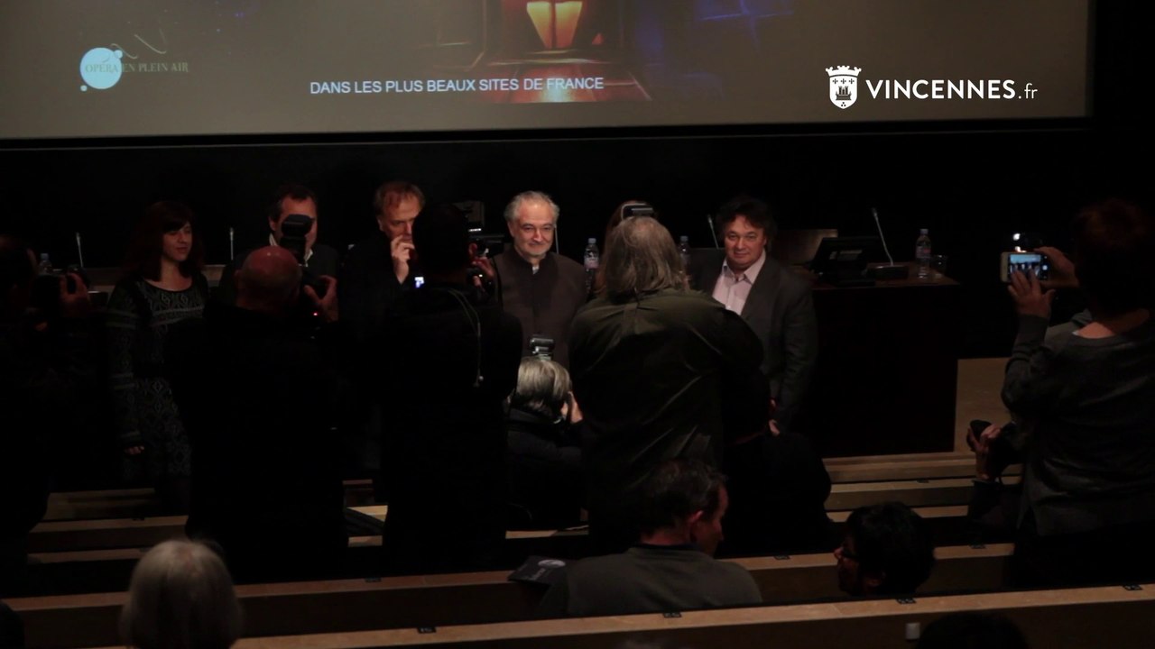Opéra en plein air : Jacques Attali met en scène La Bohème au Château de Vincennes
