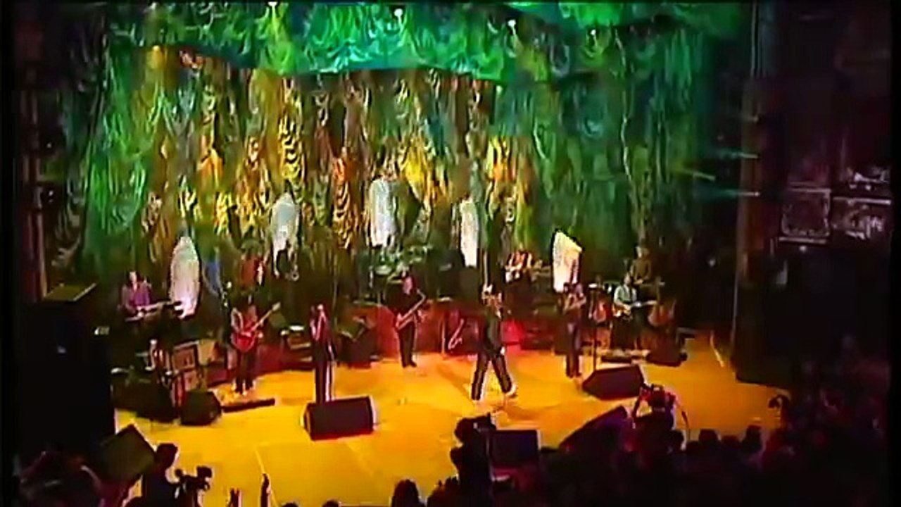 IN CONCERT '' SIMPLY RED '' LONDON 1998 33