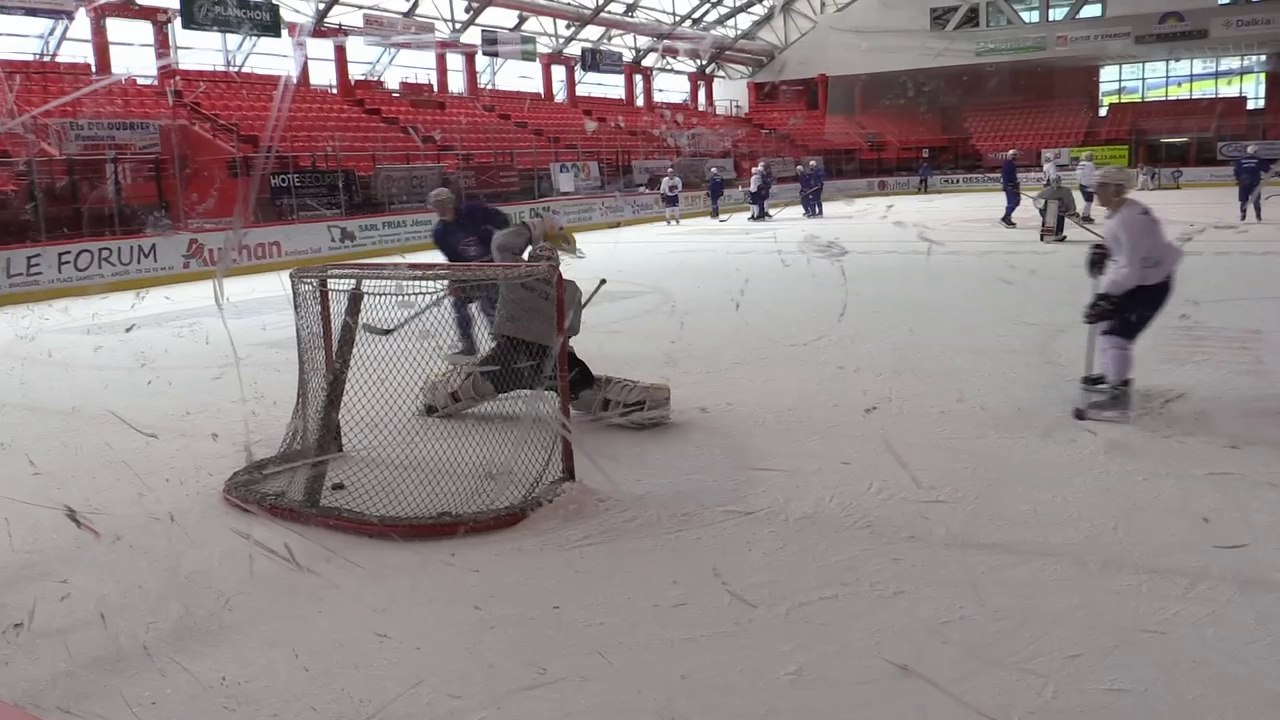 Hockey sur glace: Hecquefeuille et les Bleus à Amiens
