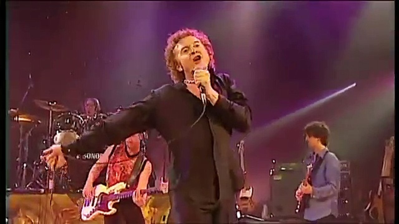 IN CONCERT '' SIMPLY RED '' LONDON 1998 47