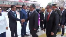 Kilis Bakan Yılmaz Roketli Saldırıda Hayatını Kaybeden Emin Yaşar Onarıcı'nın Cenazesine Katıldı-1