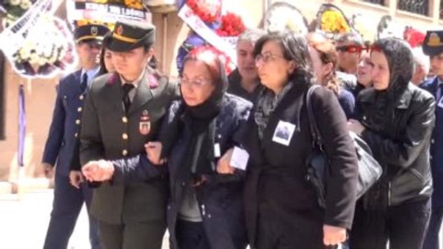 Eskişehir Dağlıca'daki Patlamada Şehit Düşen Üsteğmen Toprağa Verildi