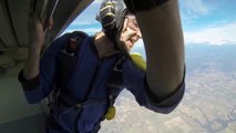 LeBuzz: Crise Cardiaque Pendant un Saut en Parachute