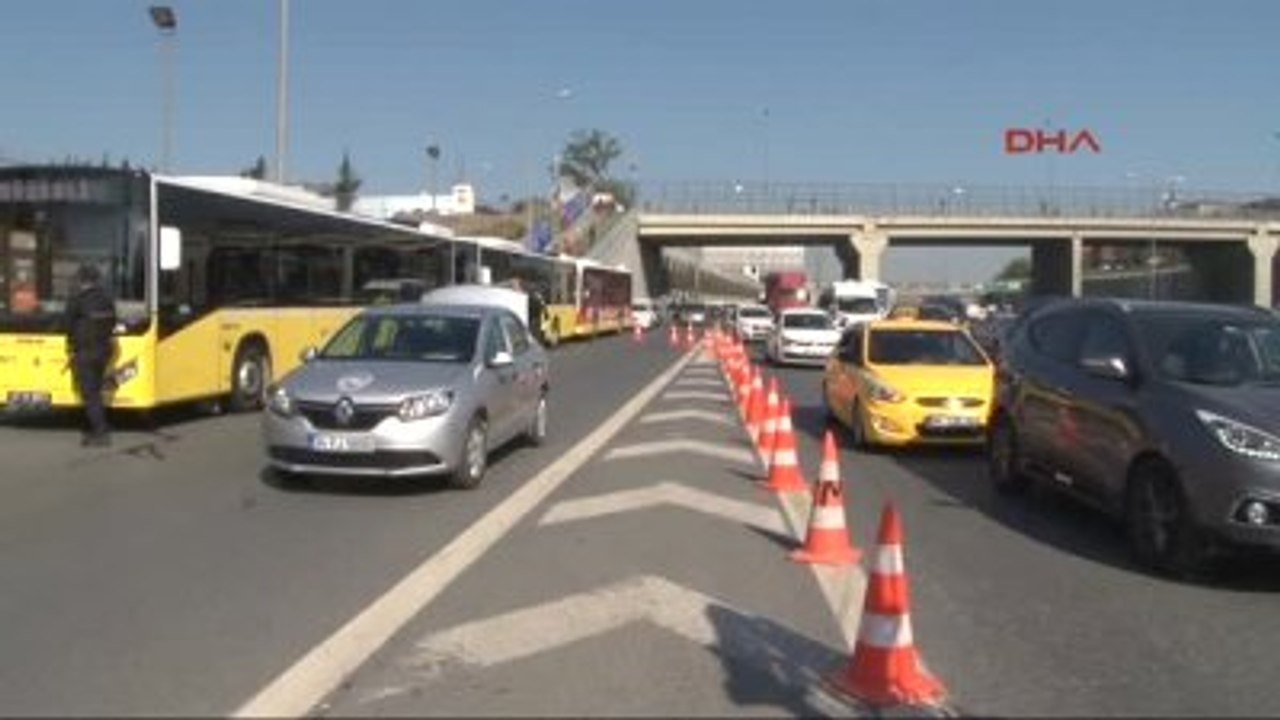 Derbi Öncesi Tem Otoyolu'ndan Stada Giden Yol Trafiğe Kapatıldı